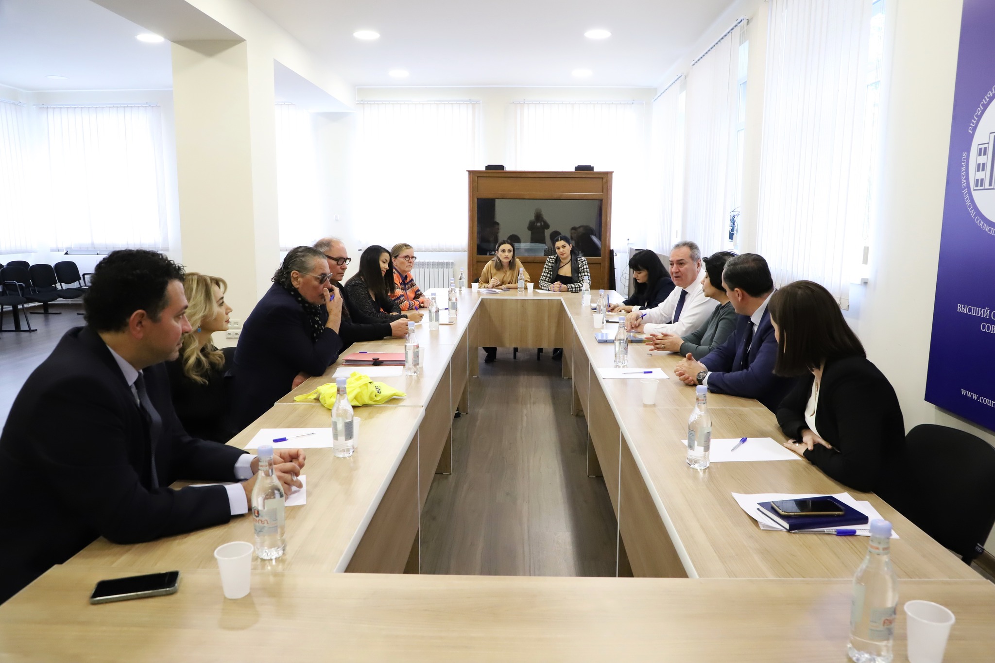 ԲԴԽ-ում ընդունել են Ֆրանսիայի փաստաբանական պալատի ներկայացուցիչներին. տեղի է ունեցել փորձի փոխանակում