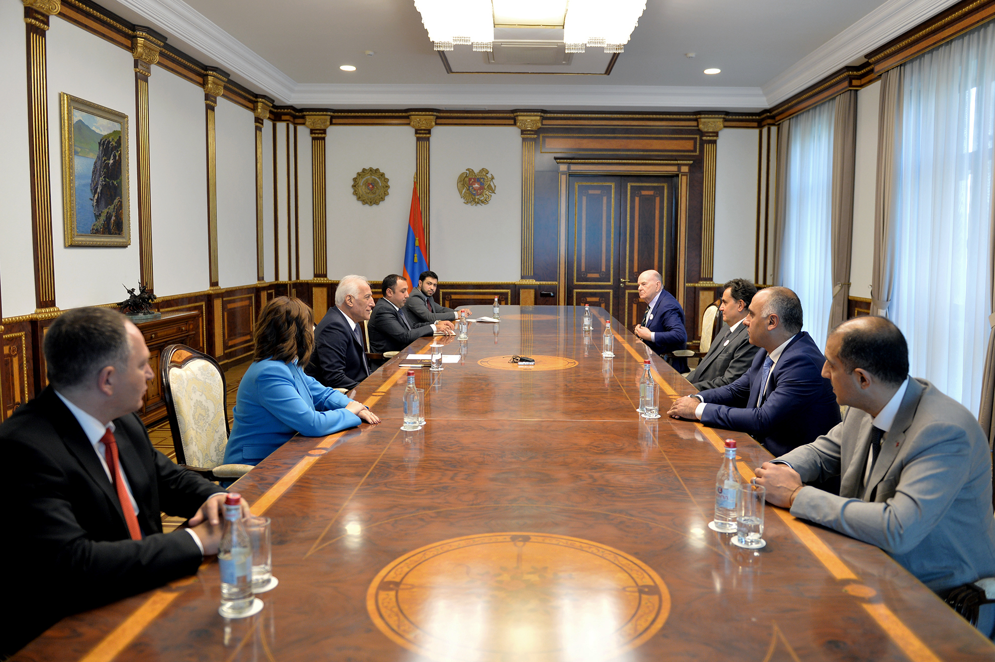 Նախագահ Խաչատուրյանն ընդունել է ուռուցքաբան, ակադեմիկոս Իվան Ստիլիդիին