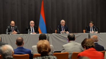 Նախագահ Խաչատուրյանը հանդիպել է Բուլղարիայի հայ համայնքի ներկայացուցիչների հետ