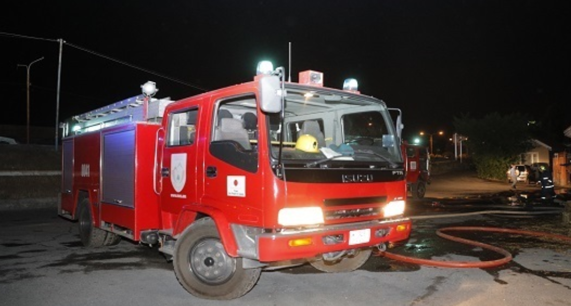 Ապարան քաղաքում անասնակեր է այրվում