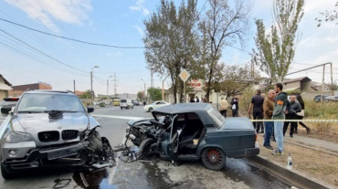 Այվազովսկու փողոցում մեքենաներ են բախվել. կա տուժած