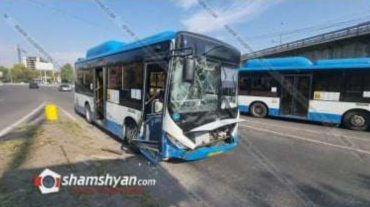 Երևանում վթարի է ենթարկվել թիվ 23 երթուղին սպասարկող ավտոբուսը