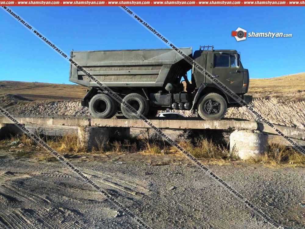 Ողբերգական դեպք Սյունիքի մարզում․ КАМАЗ-ի թափքից վայր ընկնելու հետևանքով հիվանդանոց տեղափոխված տղամարդը մահացել է