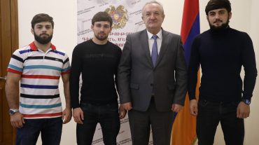 Վահրամ Դումանյանն ընդունել է մեդալակիր ըմբիշներին և բռնցքամարտիկներին