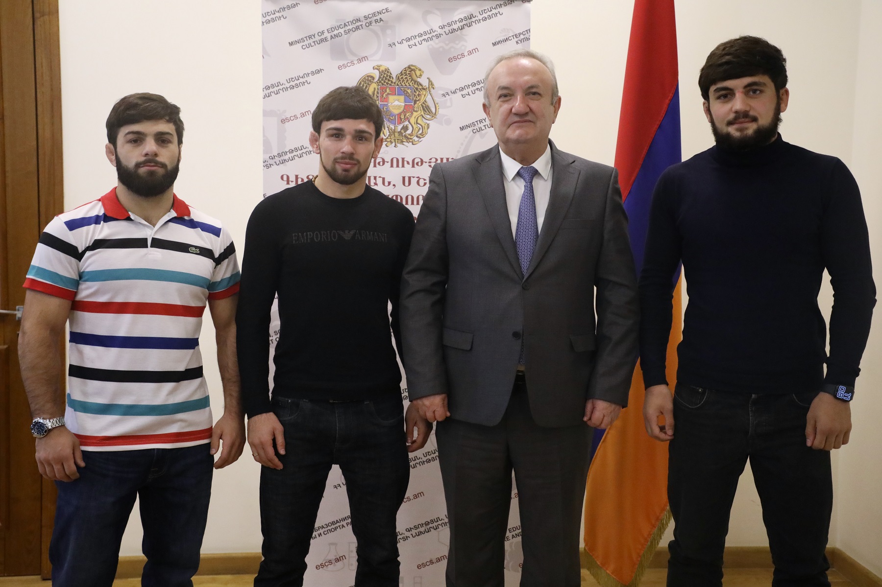 Վահրամ Դումանյանն ընդունել է մեդալակիր ըմբիշներին և բռնցքամարտիկներին