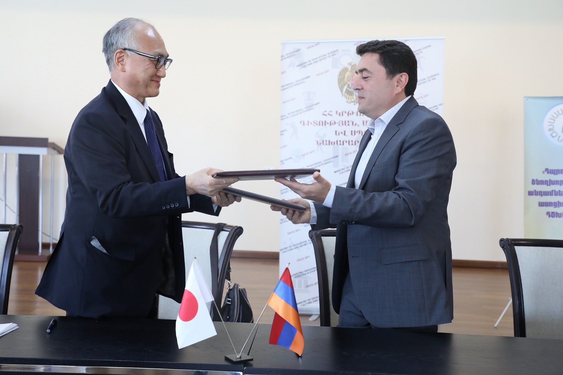 Շիրակի մարզի մանկապարտեզներն ու դպրոցները կհամալրվեն սարքավորումներով