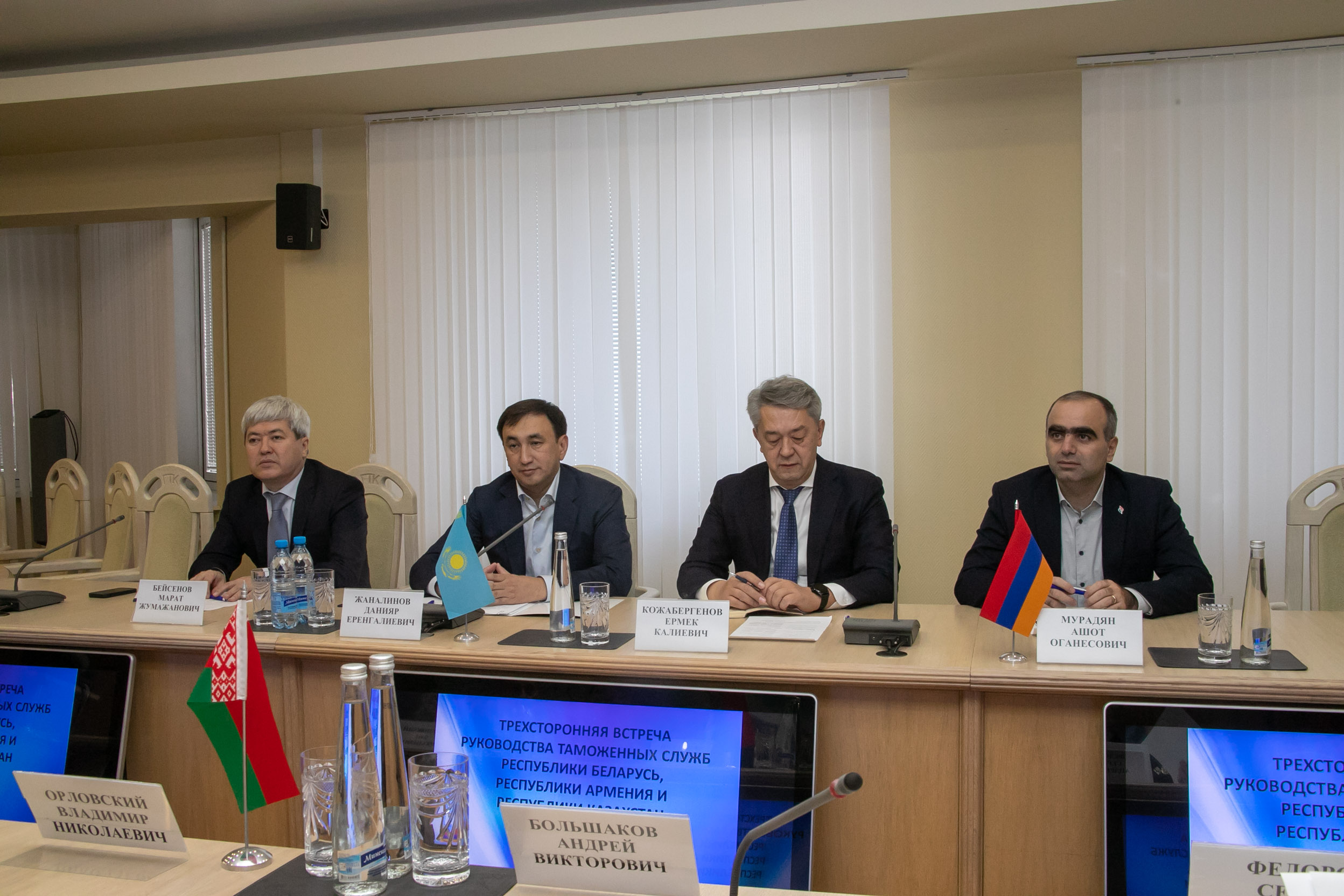 ՊԵԿ նախագահի տեղակալը Բելառուսում քննարկել է ԵԱՏՄ անդամ պետությունների մաքսային տարածքով բեռների փոխադրմանը վերաբերող հարցեր