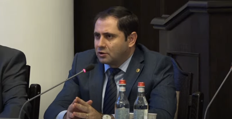 Կառավարությունը հրաժարվում է եռամսյա հավաքներից. դրանք կլինեն 25-օրյա և պարտադիր բոլոր զինապարտ քաղաքացիների համար