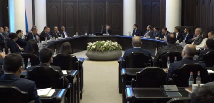 Չպետք է լինի առևտրային կետ, որտեղ POS-տերմինալ չլինի. Փաշինյան