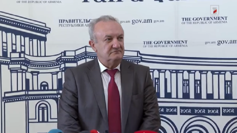 Վահրամ Դումանյանը պարզաբանել է ՀՀ պետական 3 բուհերի միավորման հարցը