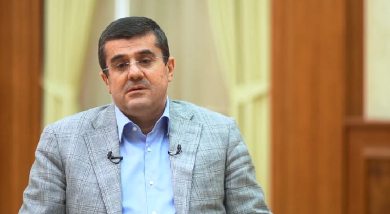 Արցախի նախագահը Արցախի հանրային հեռուստատեսությանը տված հարցազրույցում անդրադարձել է հետպատերազմյան ժամանակաշրջանի ամենացավոտ թեմաներին