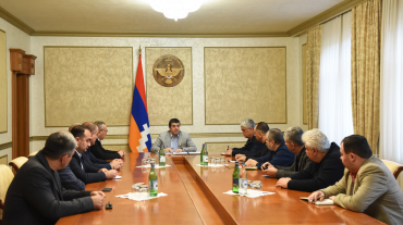 Արցախի նախագահը ԱԺ քաղաքական ուժերի ներկայացուցիչների հետ քննարկել է արտաքին քաղաքական վերջին զարգացումները