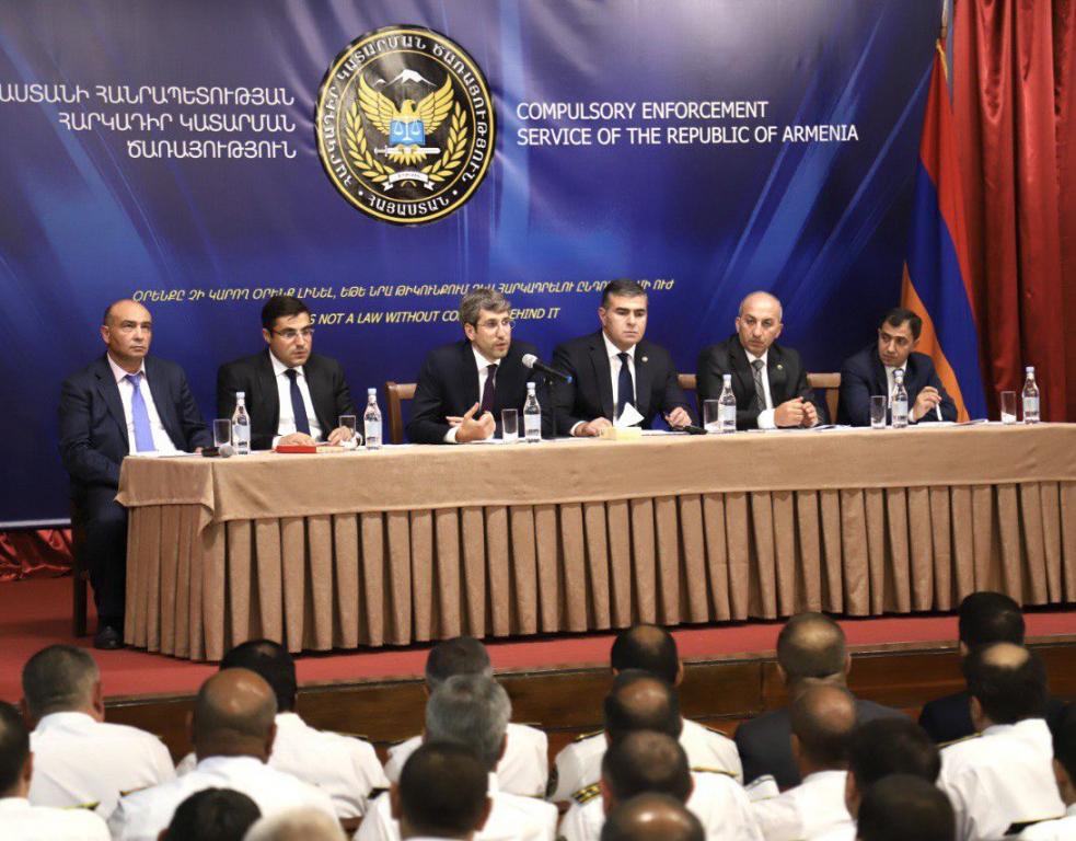 Գրիգոր Մինասյանը ՀԿԱԾ աշխատակիցներին է ներկայացրել ծառայության նոր մոդելը