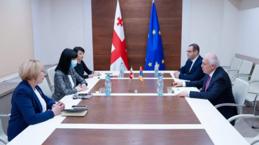 Վրաստանի պետնախարարը հանդիպել է ՀՀ դեսպանի հետ