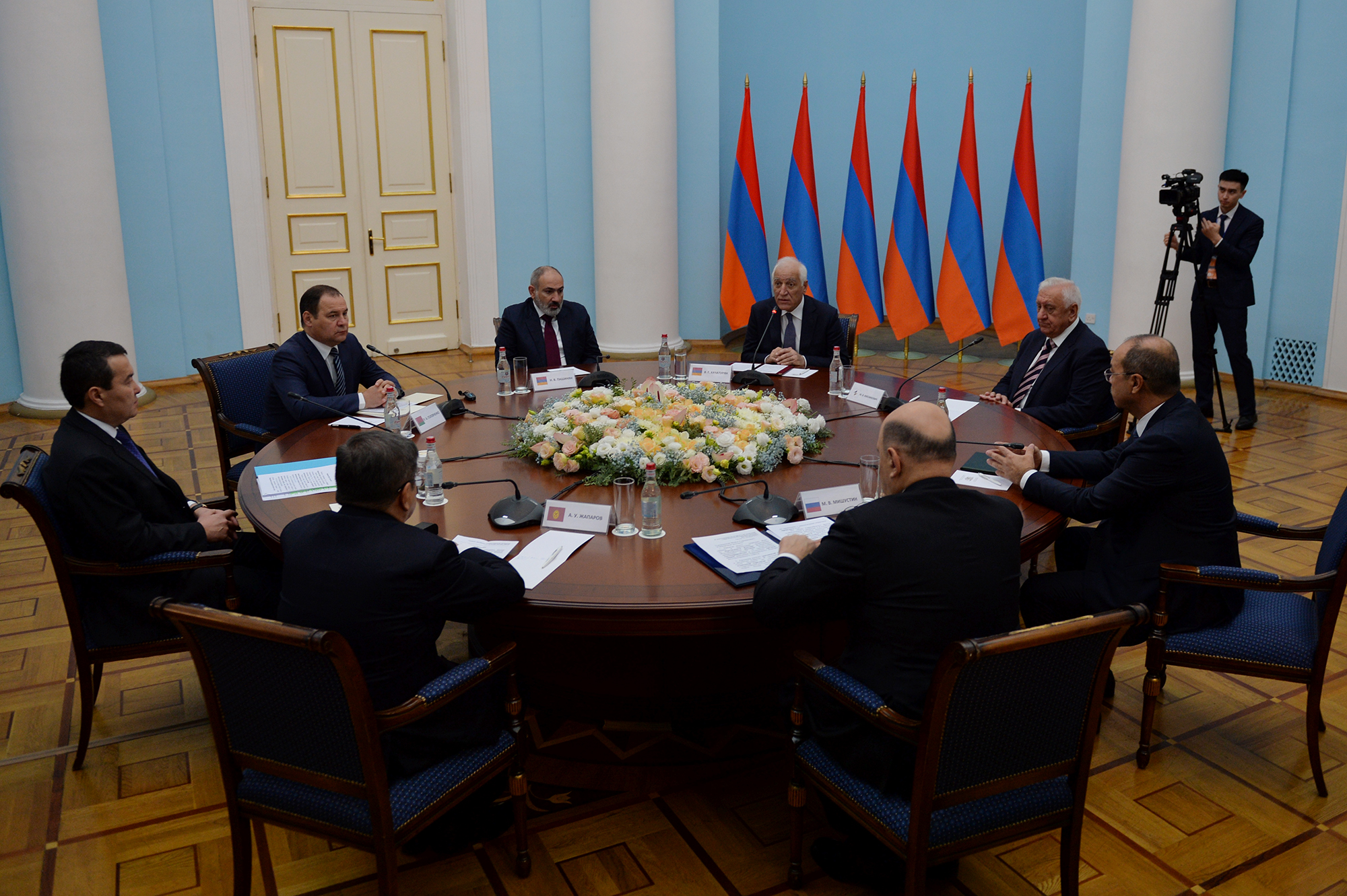 Նախագահ Վահագն Խաչատուրյանը հյուրընկալել է ԵԱՏՄ անդամ երկրների վարչապետներին