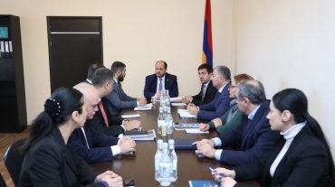 Արայիկ Հարությունյանն այցելել է Շուկայի վերահսկողության տեսչական մարմին