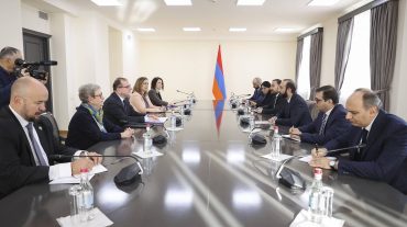 ԵՄ դիտորդական առաքելության ղեկավարը Միրզոյանին է ներկայացրել առաջիկա աշխատանքները Հայաստանում