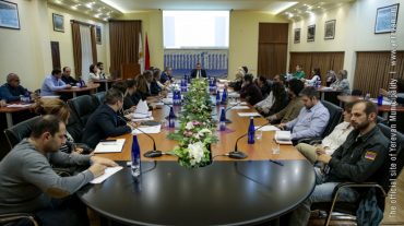Բարեկարգ այգիներ ու բակեր, նոր ճանապարհներ. քաղաքացիներն իրենց առաջարկներն են ներկայացրել Երևանի 2023թ. ծրագրերի մասին