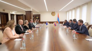 Սուրեն Պապիկյանը ԵՄ պատվիրակության հետ քննարկել է դիտորդական առաքելության գործունեությանն առնչվող մի շարք հարցեր