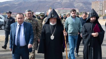 Այն ամենը, ինչ ունենք, մեր երկիրն է, մեր հայրենիքը․ Ամենայն Հայոց Հայրապետն այցելել է Ջերմուկ