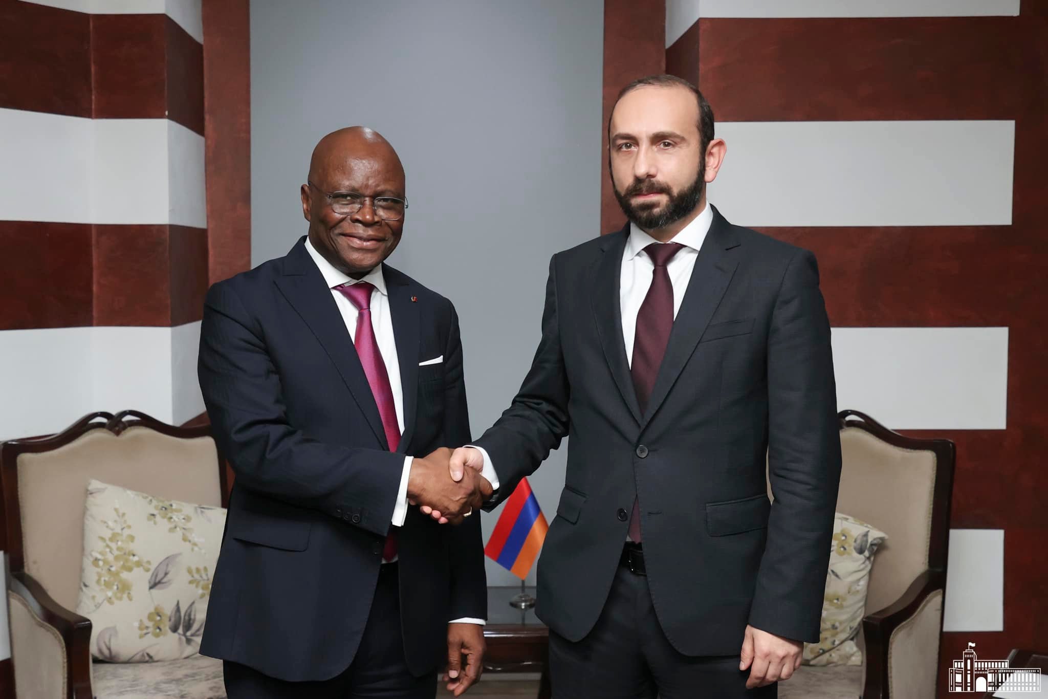 Արարատ Միրզոյանը հանդիպել է Բենինի ԱԳ նախարարին. անդրադարձ է կատարվել միջազգային բազմակողմ հարթակներում երկրների փոխգործակցությանը