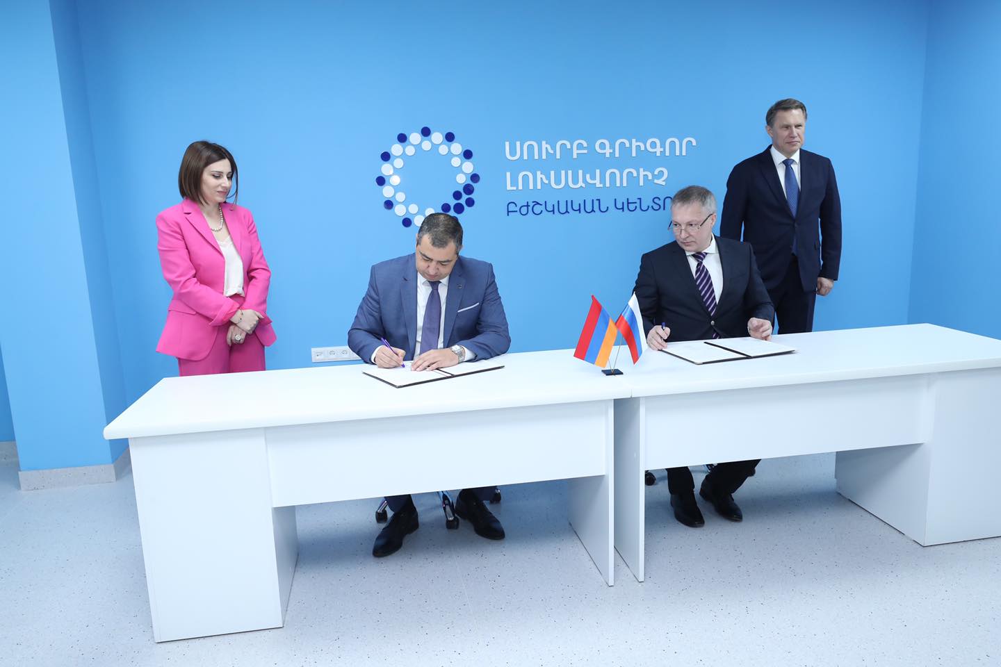 Հայ-ռուսական համաժողովի շրջանակներում հուշագրեր են ստորագրվել