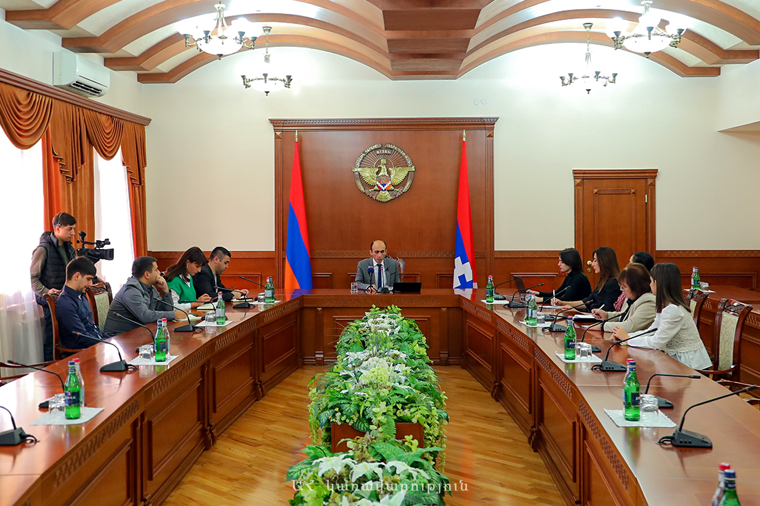 Արտակ Բեգլարյանն ընդգծել է, որ պատրաստ է առավելագույնս աջակցել պետական նախարարի պաշտոնում Ռուբեն Վարդանյանի գործունեությանը