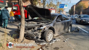 Երևանում բախվել են Toyota Camry-ն, Corolla-ն և կայանված Opel-ը. կա վիրավոր