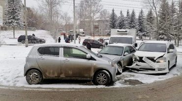 Իրկուտսկում ձյան տեղումներից հետո զանգվածային ավտովթար է տեղի ունեցել
