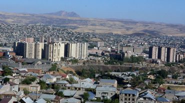 Երևանի բազմաբնակարան շենքերի շքամուտքերում կփակցվեն բնակչության կցագրման վերաբերյալ տեղեկատվական թերթիկներ