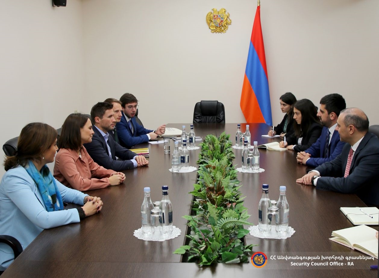 Արմեն Գրիգորյանը ԵԱՀԿ ԽՎ երիտասարդ պատվիրակների խմբին է ներկայացրել ՀՀ-ի շուրջ ստեղծված տարածաշրջանային անվտանգային իրավիճակը