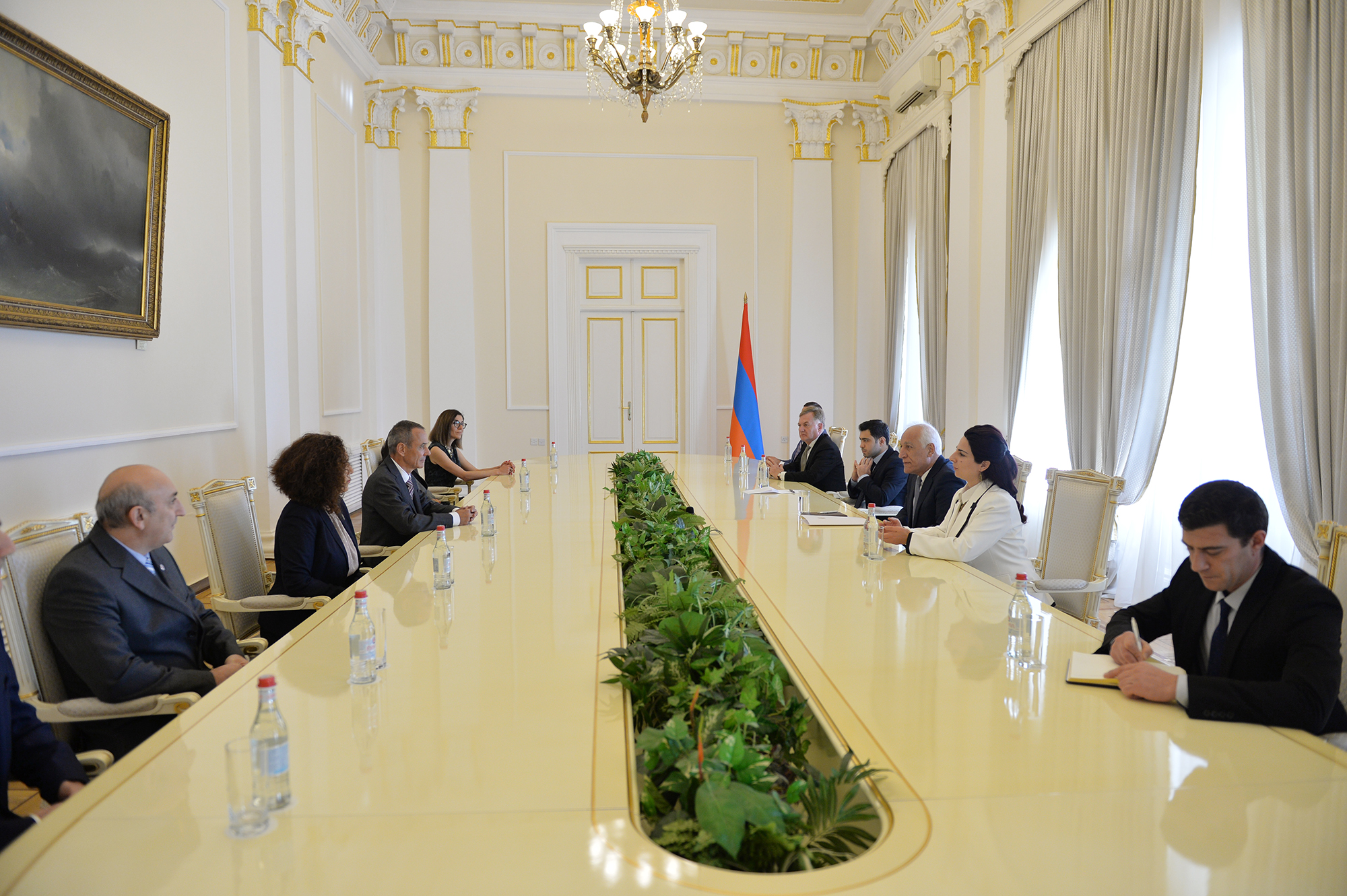 Վահագն Խաչատուրյանը բարձր է գնահատել ԿԽՄԿ ջանքերն՝ ուղղված Ադրբեջանում պահվող անձանց և նրանց հարազատների միջև կապի հաստատմանը