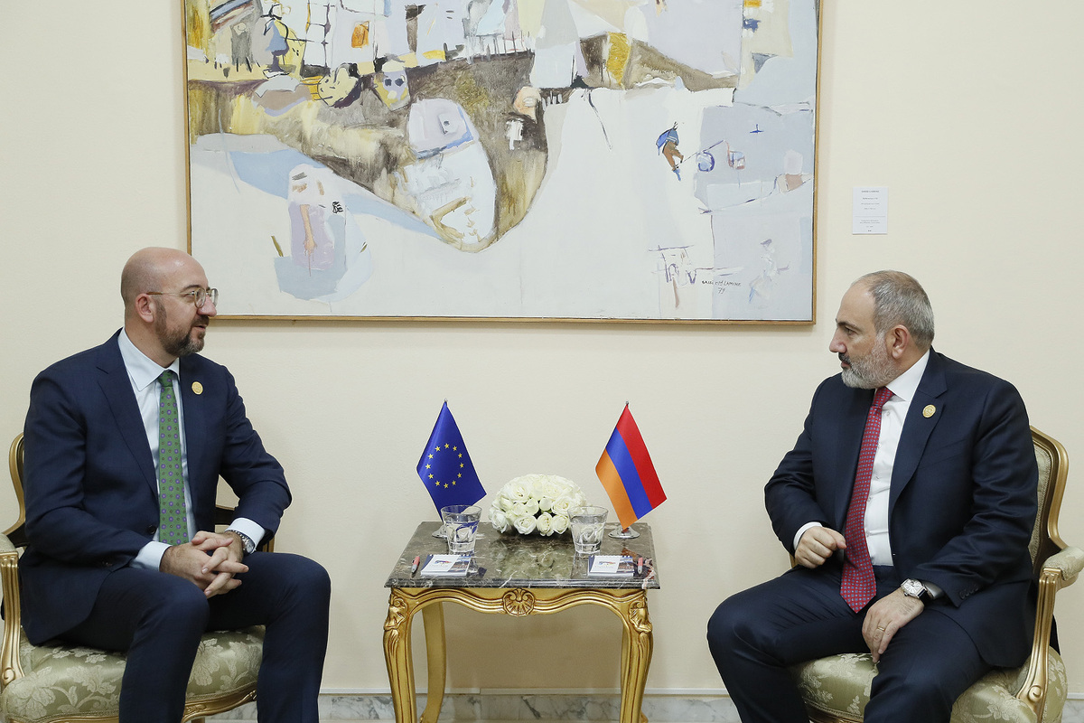 Նիկոլ Փաշինյանը Շառլ Միշելի հանդիպմանը շեշտել է ՀՀ սուվերեն տարածքից ադրբեջանական ստորաբաժանումների անհապաղ դուրսբերման անհրաժեշտությունը