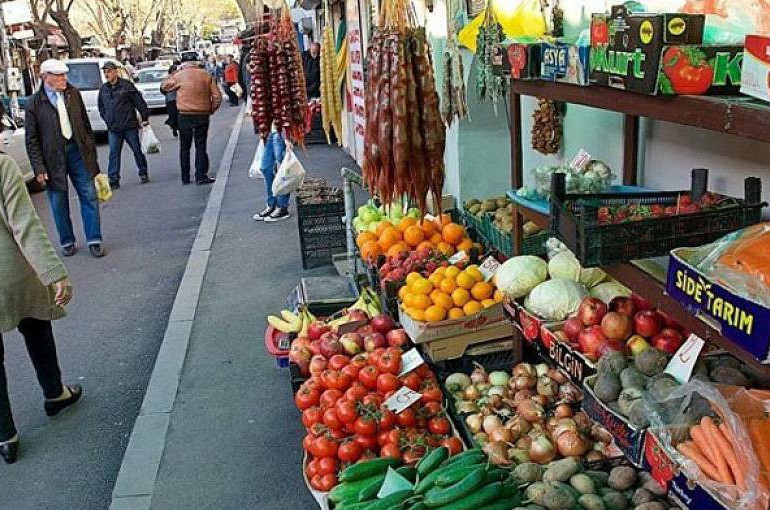 Մրգավաճառի գրպանից գողացել են դրամապանակն ու բռնվել