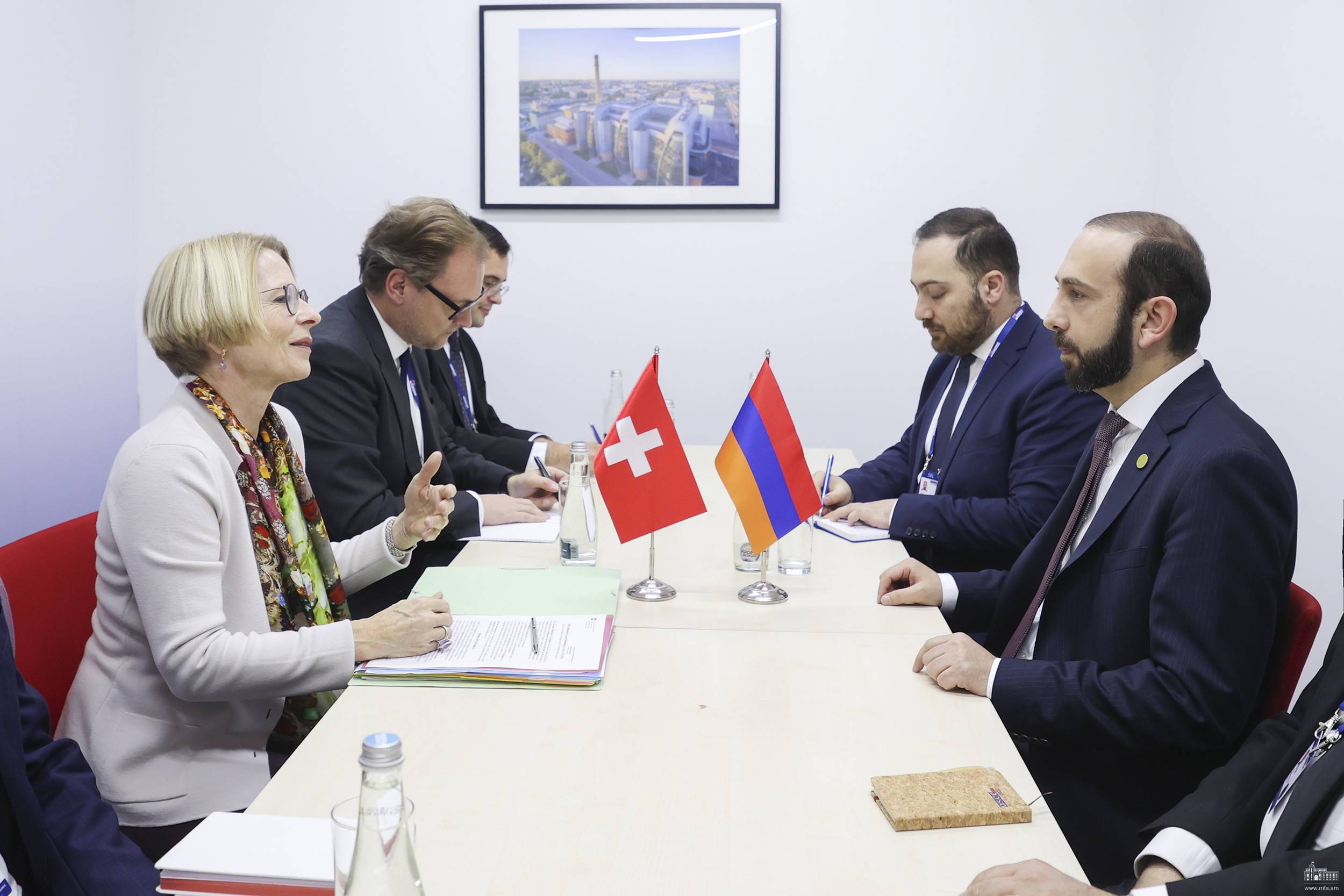 Միրզոյանն ու Լիվիա Լոյը քննարկել են տարածաշրջանային և միջազգային օրակարգային հարցեր