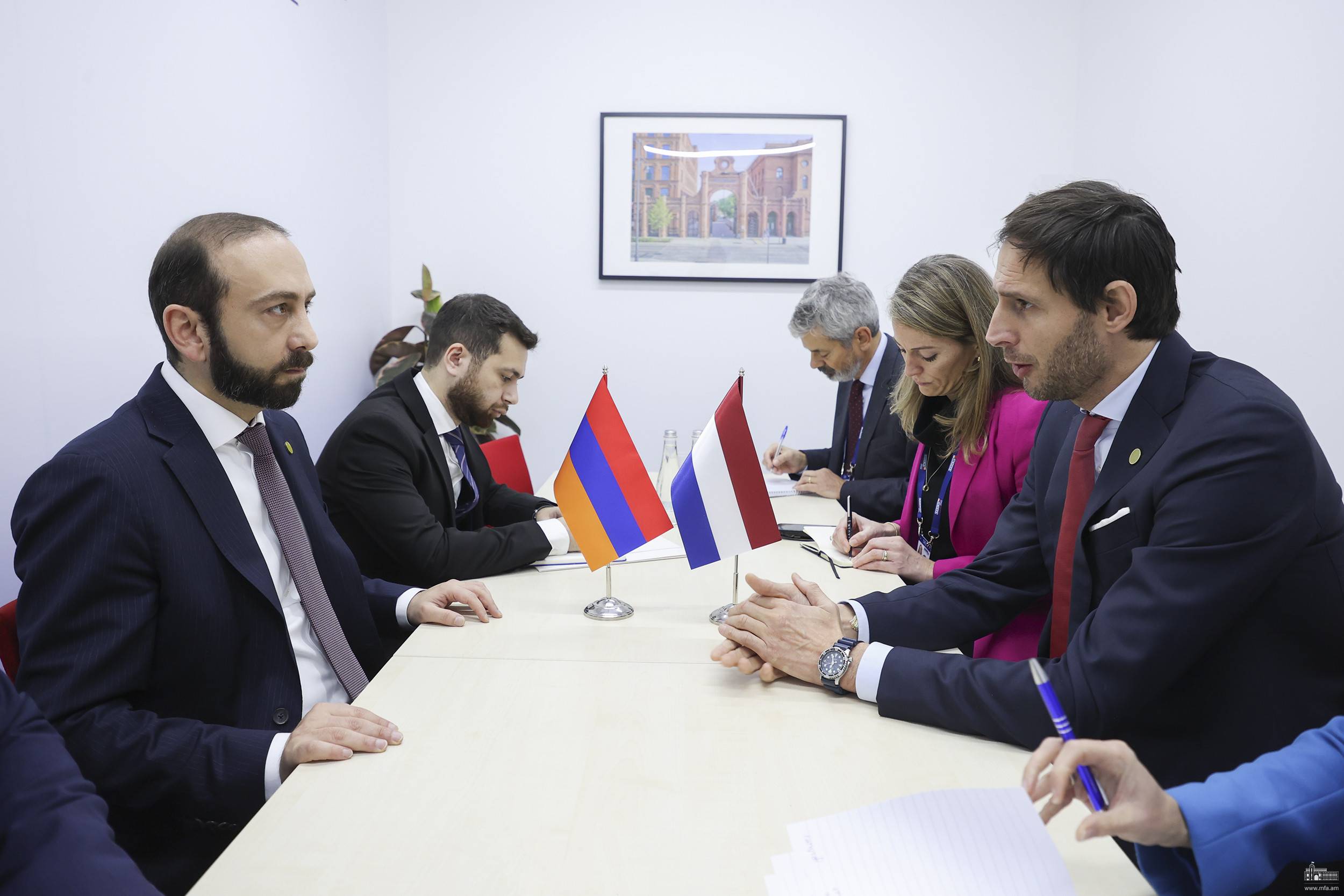 Միրզոյանը Նիդերլանդների Թագավորության իր գործընկերոջն է ներկայացրել Հայաստան-Ադրբեջան հարաբերությունների կարգավորման գործընթացի վերջին զարգացումները