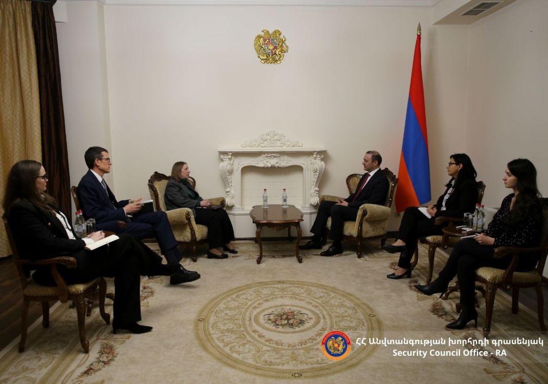 ԱԽ քարտուղարն ընդունել է ԱՄՆ դեսպան Լին Թրեյսիին` դիվանագիտական առաքելության ավարտի կապակցությամբ
