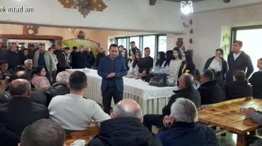 Սյունիքի մարզպետը հանդիպել է Գորիսում ժամանակավորապես բնակվող արցախցիներին