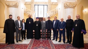 Ամենայն Հայոց Կաթողիկոսն ընդունել է Արցախի պատվիրակությանը