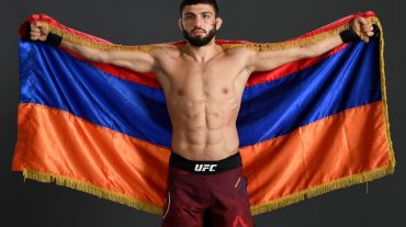 UFC. Արման Ծառուկյանը հաղթել է  մրցավարների միաձայն որոշմամբ
