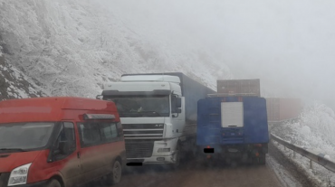 Տաթև-«Սատանի կամուրջ» ճանապարհին շուրջ 100 մեքենա է արգելափակվել