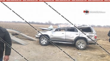 Արարատի մարզում 27-ամյա վարորդը, Toyota-ով մի քանի պտույտ շրջվելով, հայտնվել է դաշտում, կա վիրավոր