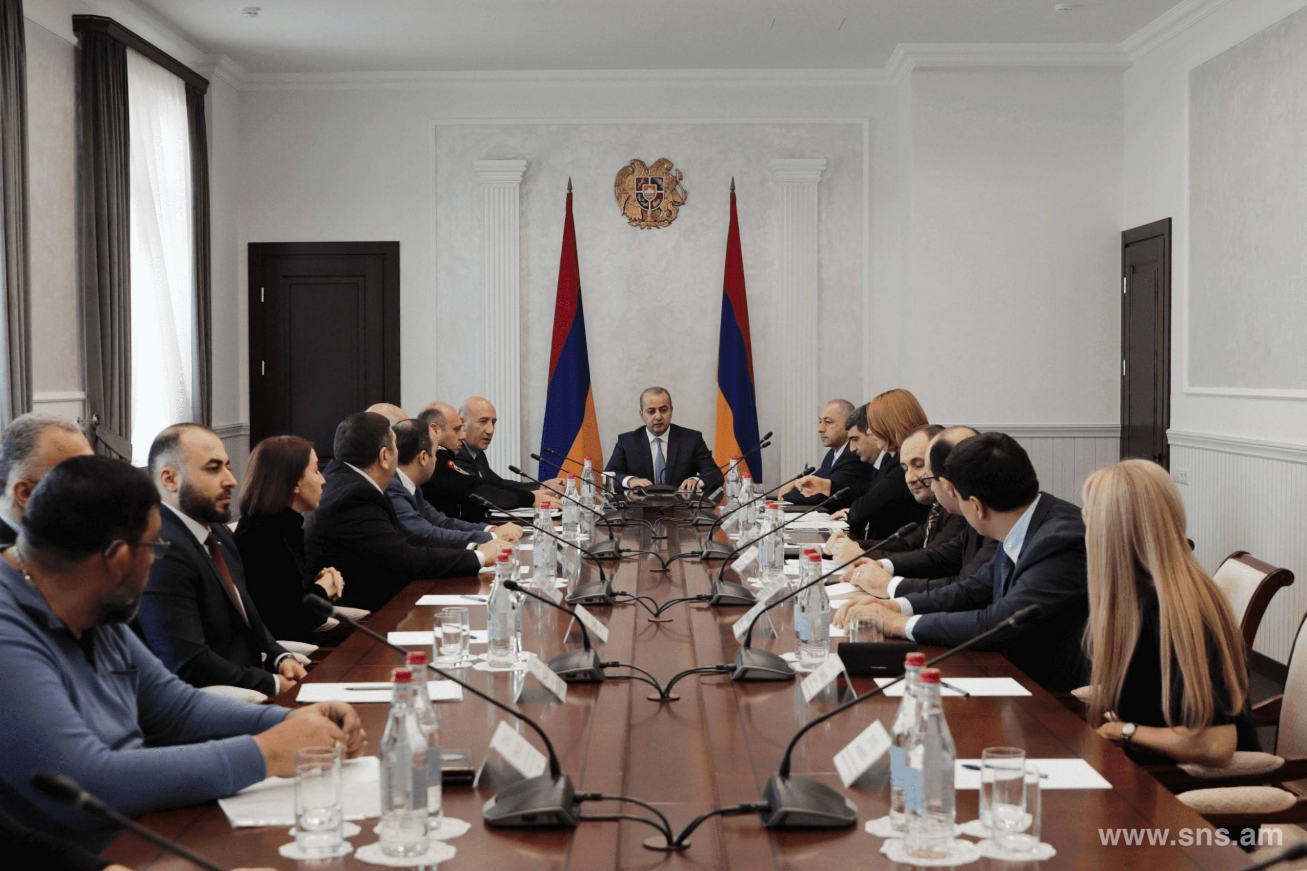 ԱԱԾ-ում քննարկվել է անհետ կորած, գերեվարված անձանց ծնողներից ու հարազատներից ստացված դիմումների ուսումնասիրման ընթացքը