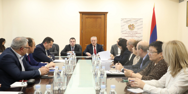 ԿԳՄՍ նախարար Վահրամ Դումանյանը հանդիպել է բուհերի ռեկտորների հետ