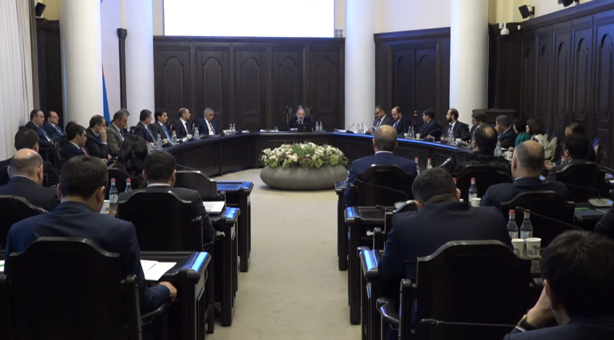 Լաչինի միջանցքը փակելու Ադրբեջանի գործողությունները ապօրինի են. Փաշինյան