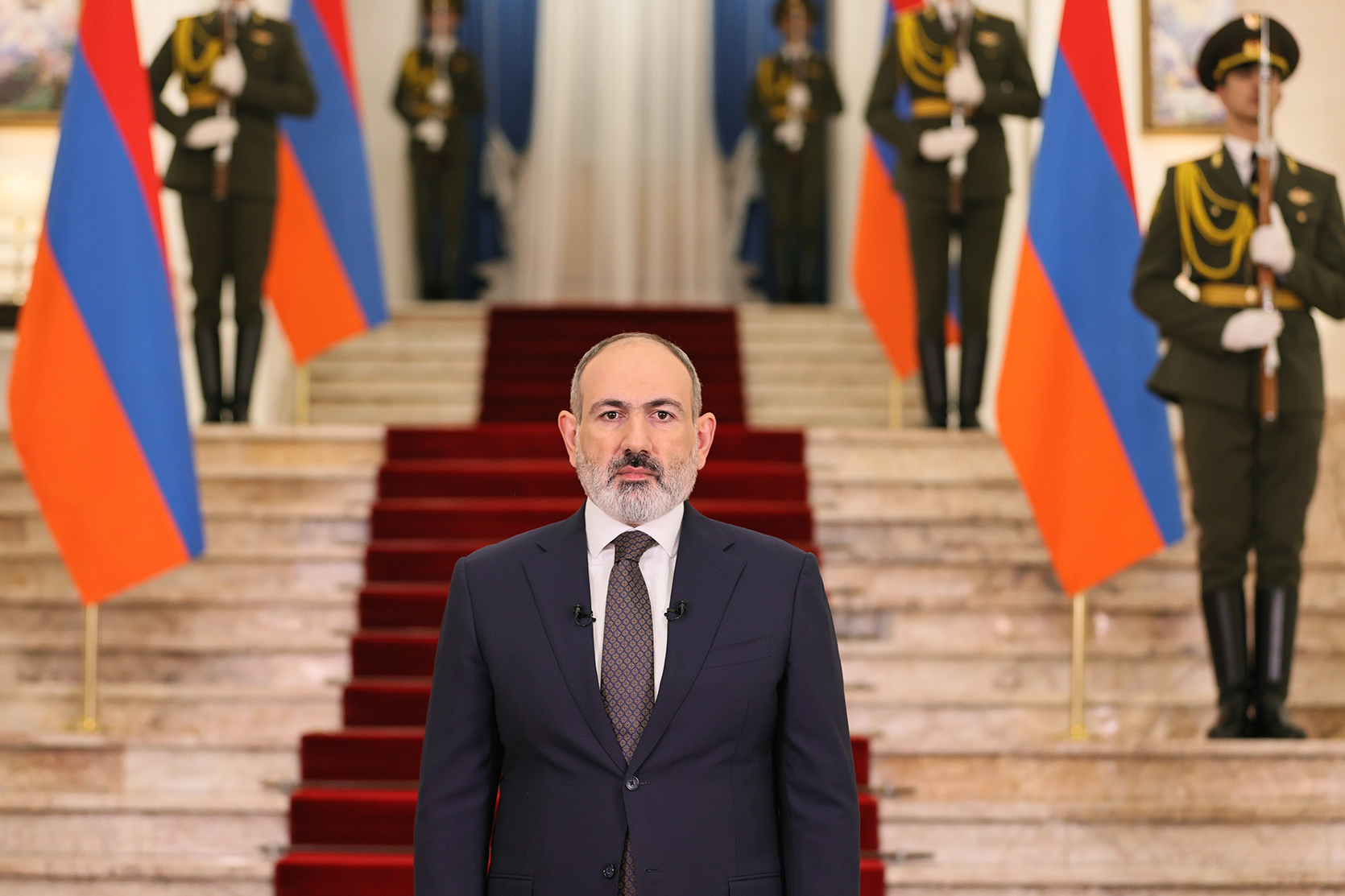 ՀՀ վարչապետի շնորհավորական ուղերձը Ամանորի և Սուրբ Ծննդյան տոների առթիվ