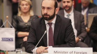 Ադրբեջանական կողմը խճճվել է Լաչինի միջանցքի արգելափակման շուրջ իր խոսույթում. Արարատ Միրզոյանի հարցազրույցը