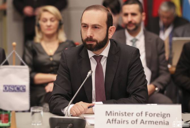 Ադրբեջանական կողմը խճճվել է Լաչինի միջանցքի արգելափակման շուրջ իր խոսույթում. Արարատ Միրզոյանի հարցազրույցը