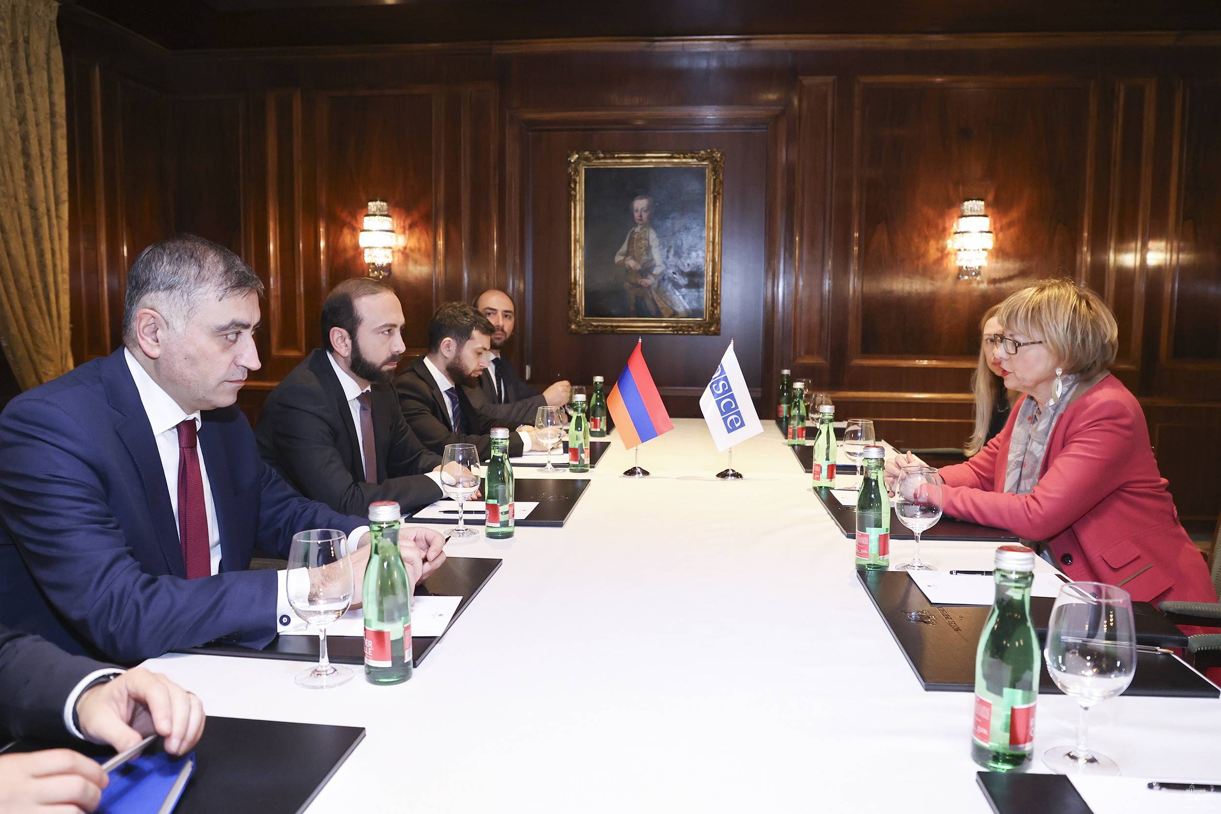 Միրզոյանը ԵԱՀԿ Գլխավոր քարտուղարի հետ հանդիպմանը շեշտել է միջազգային հանրության գործուն քայլերի անհրաժեշտությունը ԼՂ-ի հետ կապված իրավիճակի հարցում