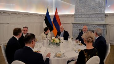 Վահագն Խաչատուրյանն աշխատանքային ընթրիք է ունեցել Էստոնիայի նախագահի հետ